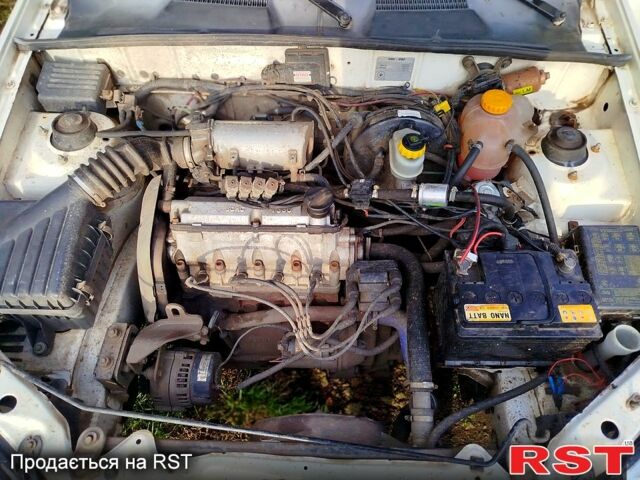 Білий Деу Сенс, об'ємом двигуна 1.3 л та пробігом 180 тис. км за 1200 $, фото 10 на Automoto.ua