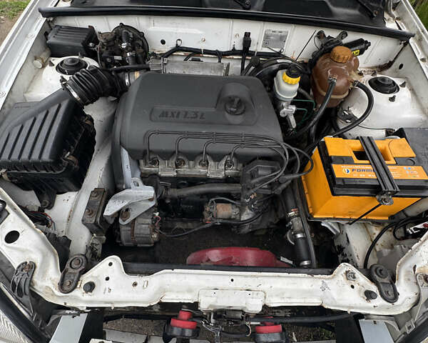 Білий Деу Сенс, об'ємом двигуна 1.3 л та пробігом 147 тис. км за 2300 $, фото 8 на Automoto.ua