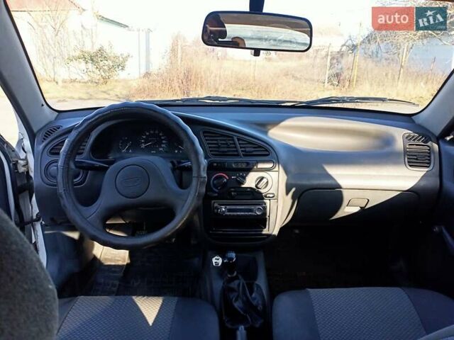 Білий Деу Сенс, об'ємом двигуна 1.3 л та пробігом 230 тис. км за 2200 $, фото 1 на Automoto.ua