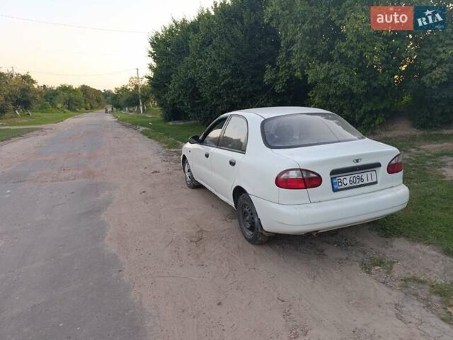 Белый Дэу Сенс, объемом двигателя 1.3 л и пробегом 200 тыс. км за 1000 $, фото 4 на Automoto.ua