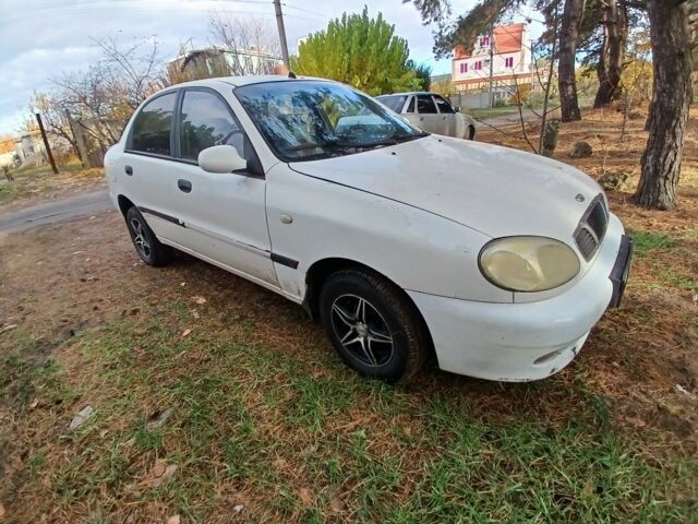 Білий Деу Сенс, об'ємом двигуна 1.4 л та пробігом 240 тис. км за 1350 $, фото 1 на Automoto.ua