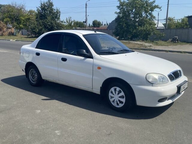 Белый Дэу Сенс, объемом двигателя 1.5 л и пробегом 294 тыс. км за 2000 $, фото 1 на Automoto.ua