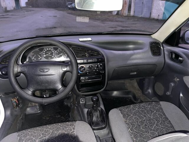 Белый Дэу Сенс, объемом двигателя 1.4 л и пробегом 269 тыс. км за 2000 $, фото 6 на Automoto.ua