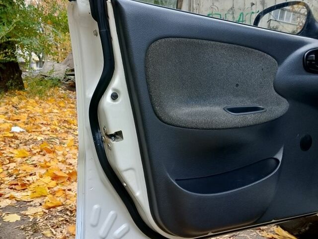 Белый Дэу Сенс, объемом двигателя 1.3 л и пробегом 89 тыс. км за 1899 $, фото 19 на Automoto.ua