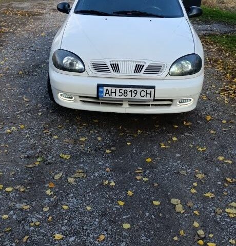 Белый Дэу Сенс, объемом двигателя 1.5 л и пробегом 380 тыс. км за 1429 $, фото 1 на Automoto.ua