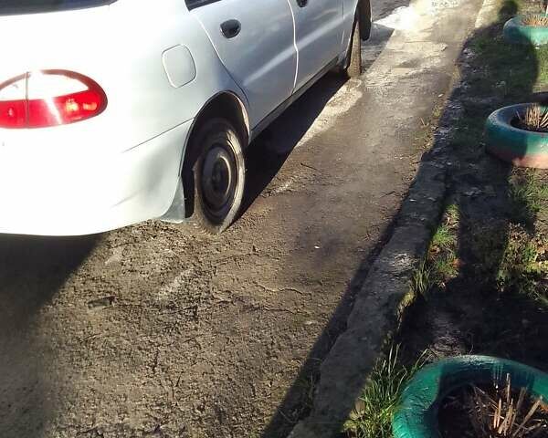 Білий Деу Сенс, об'ємом двигуна 1.3 л та пробігом 190 тис. км за 1500 $, фото 5 на Automoto.ua