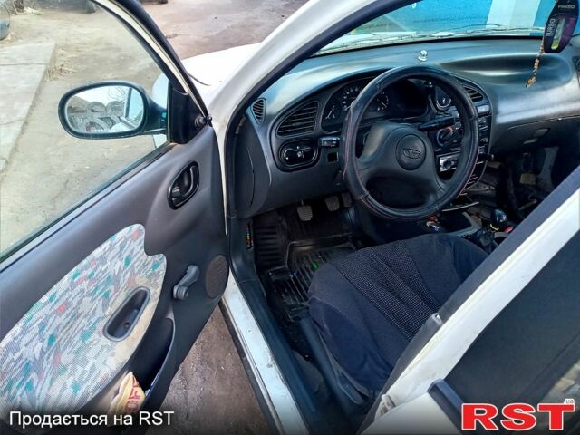 Белый Дэу Сенс, объемом двигателя 1.3 л и пробегом 160 тыс. км за 1150 $, фото 2 на Automoto.ua