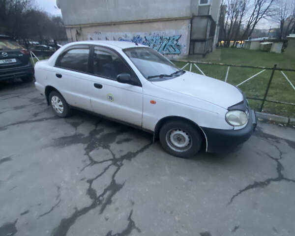 Белый Дэу Сенс, объемом двигателя 1.3 л и пробегом 310 тыс. км за 1100 $, фото 1 на Automoto.ua