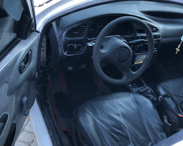 Білий Деу Сенс, об'ємом двигуна 1.3 л та пробігом 300 тис. км за 1999 $, фото 13 на Automoto.ua