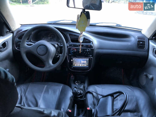 Білий Деу Сенс, об'ємом двигуна 1.3 л та пробігом 300 тис. км за 1999 $, фото 12 на Automoto.ua