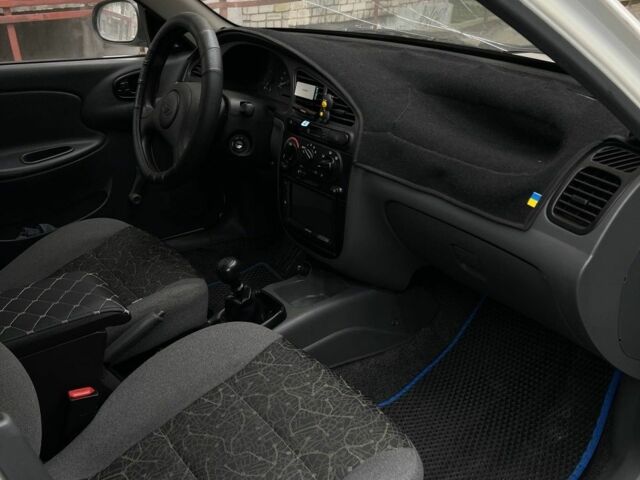 Белый Дэу Сенс, объемом двигателя 1.4 л и пробегом 79 тыс. км за 1599 $, фото 7 на Automoto.ua