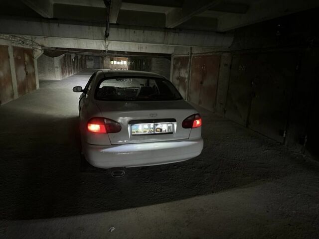 Білий Деу Сенс, об'ємом двигуна 1.5 л та пробігом 290 тис. км за 1500 $, фото 1 на Automoto.ua