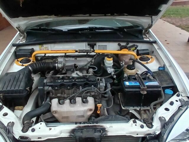 Білий Деу Сенс, об'ємом двигуна 1.5 л та пробігом 160 тис. км за 1600 $, фото 13 на Automoto.ua