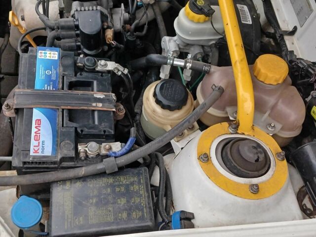 Білий Деу Сенс, об'ємом двигуна 1.5 л та пробігом 160 тис. км за 1600 $, фото 16 на Automoto.ua