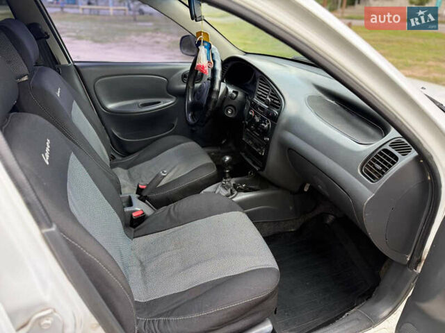 Білий Деу Сенс, об'ємом двигуна 1.3 л та пробігом 208 тис. км за 1899 $, фото 4 на Automoto.ua