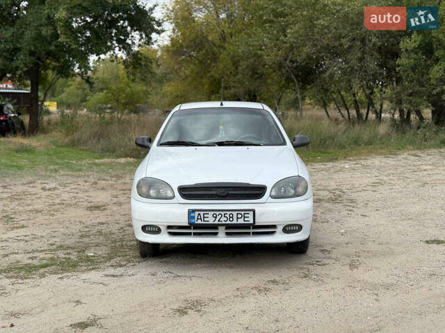 Білий Деу Сенс, об'ємом двигуна 1.3 л та пробігом 208 тис. км за 1899 $, фото 1 на Automoto.ua