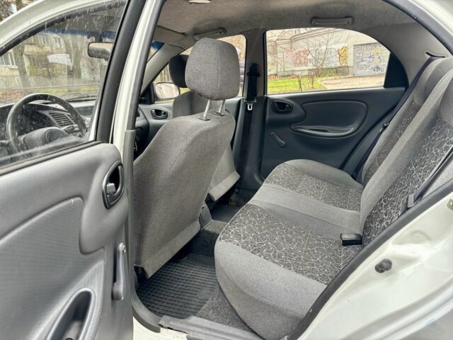 Белый Дэу Сенс, объемом двигателя 1.5 л и пробегом 272 тыс. км за 1500 $, фото 6 на Automoto.ua