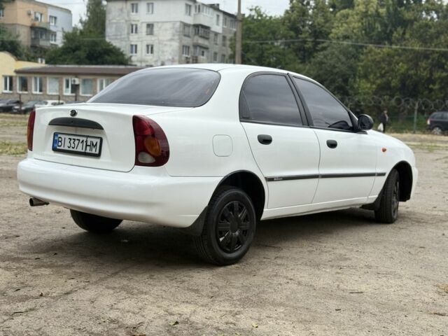 Белый Дэу Сенс, объемом двигателя 1.5 л и пробегом 247 тыс. км за 2950 $, фото 2 на Automoto.ua