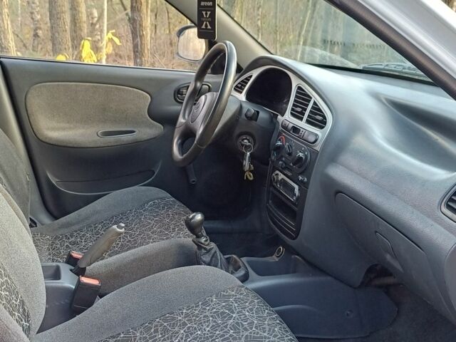 Білий Деу Сенс, об'ємом двигуна 1.3 л та пробігом 250 тис. км за 1700 $, фото 4 на Automoto.ua