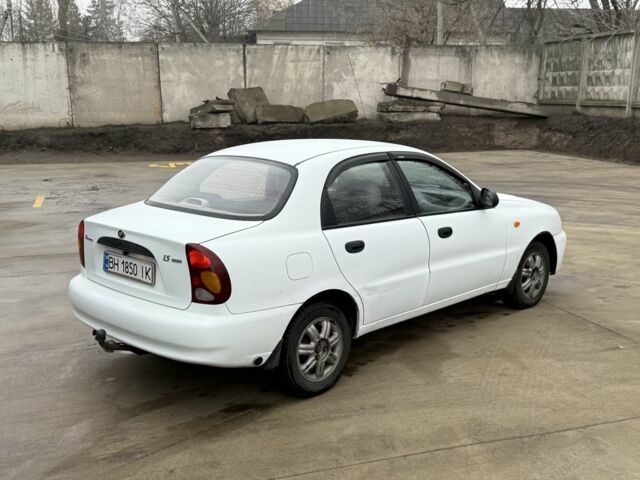 Белый Дэу Сенс, объемом двигателя 1.5 л и пробегом 220 тыс. км за 2400 $, фото 2 на Automoto.ua