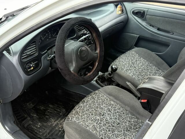 Белый Дэу Сенс, объемом двигателя 1.5 л и пробегом 220 тыс. км за 2400 $, фото 6 на Automoto.ua