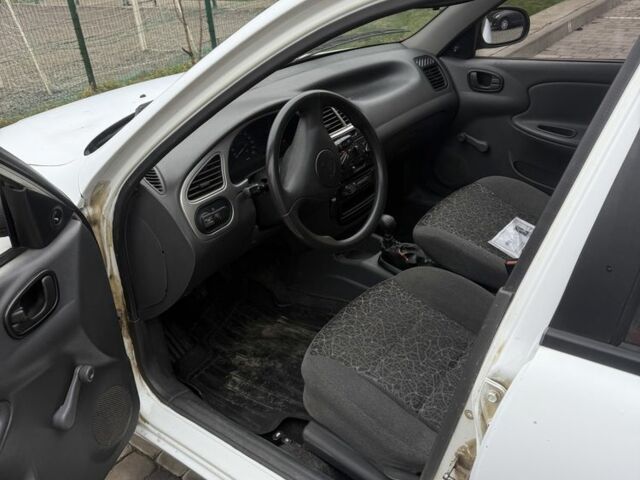 Білий Деу Сенс, об'ємом двигуна 1.3 л та пробігом 135 тис. км за 1850 $, фото 3 на Automoto.ua