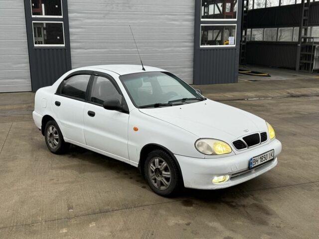 Белый Дэу Сенс, объемом двигателя 1.5 л и пробегом 220 тыс. км за 2400 $, фото 1 на Automoto.ua