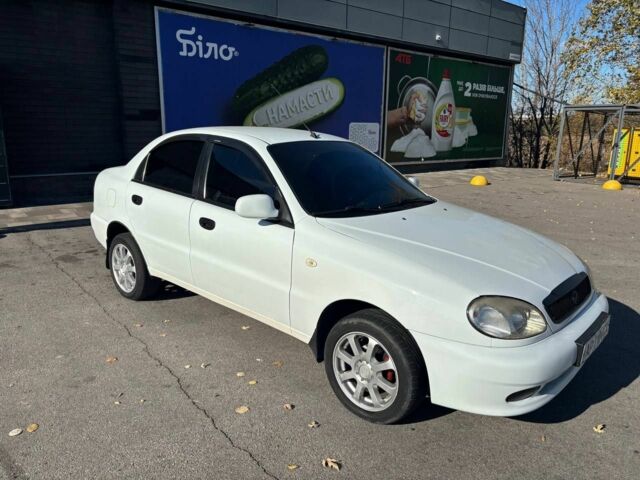 Белый Дэу Сенс, объемом двигателя 1.3 л и пробегом 166 тыс. км за 2000 $, фото 1 на Automoto.ua