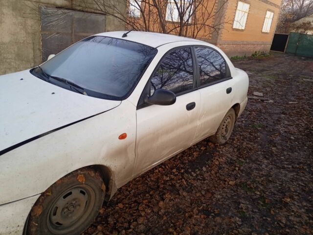 Белый Дэу Сенс, объемом двигателя 1.5 л и пробегом 288 тыс. км за 1400 $, фото 1 на Automoto.ua