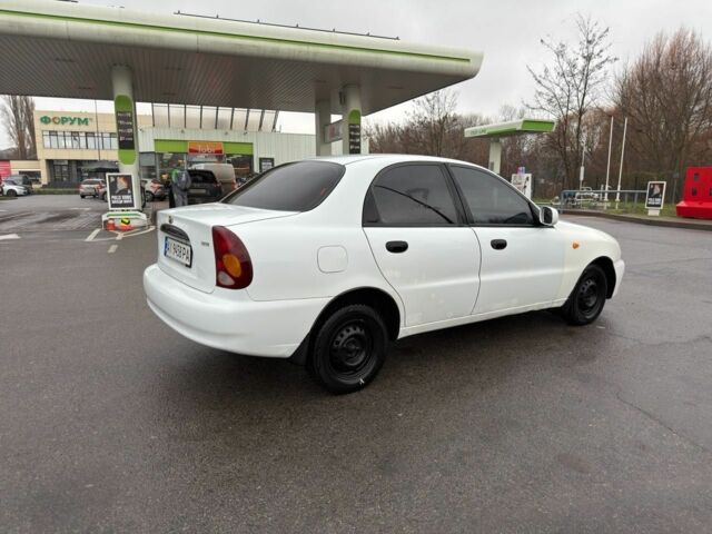 Білий Деу Сенс, об'ємом двигуна 1.5 л та пробігом 180 тис. км за 1650 $, фото 5 на Automoto.ua