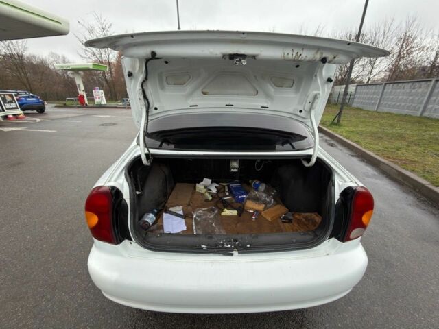 Білий Деу Сенс, об'ємом двигуна 1.5 л та пробігом 180 тис. км за 1650 $, фото 16 на Automoto.ua