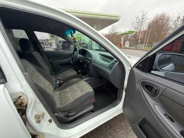 Білий Деу Сенс, об'ємом двигуна 1.5 л та пробігом 180 тис. км за 1650 $, фото 15 на Automoto.ua