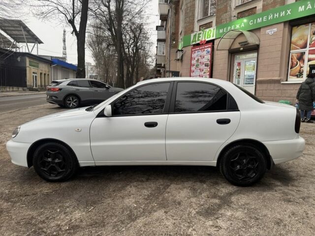 Белый Дэу Сенс, объемом двигателя 0 л и пробегом 103 тыс. км за 2800 $, фото 2 на Automoto.ua