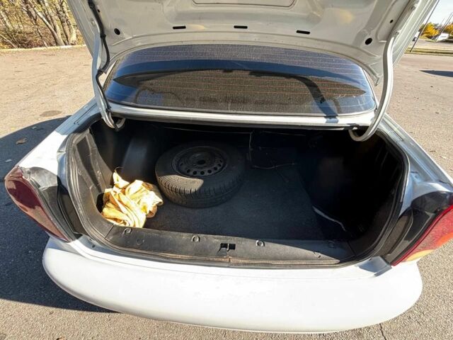 Белый Дэу Сенс, объемом двигателя 1.3 л и пробегом 166 тыс. км за 2000 $, фото 5 на Automoto.ua