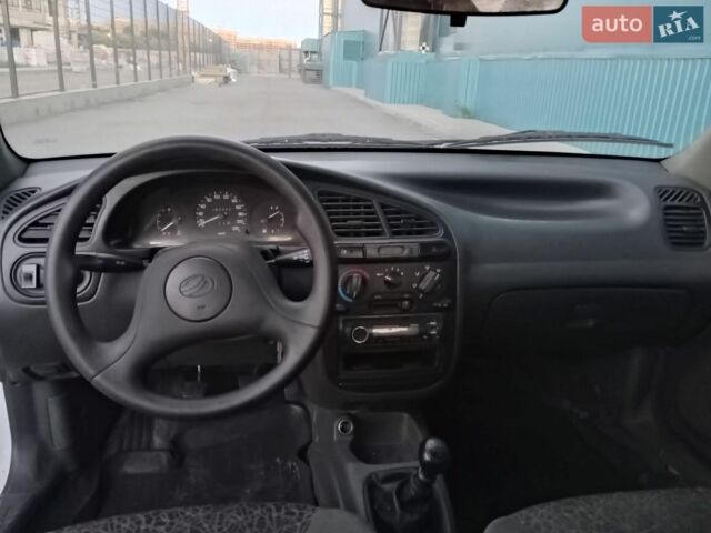 Белый Дэу Сенс, объемом двигателя 1.3 л и пробегом 250 тыс. км за 1250 $, фото 13 на Automoto.ua