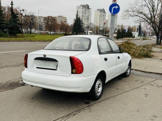 Белый Дэу Сенс, объемом двигателя 1.3 л и пробегом 105 тыс. км за 1500 $, фото 3 на Automoto.ua