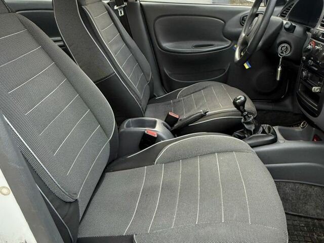 Белый Дэу Сенс, объемом двигателя 1.3 л и пробегом 70 тыс. км за 2550 $, фото 8 на Automoto.ua