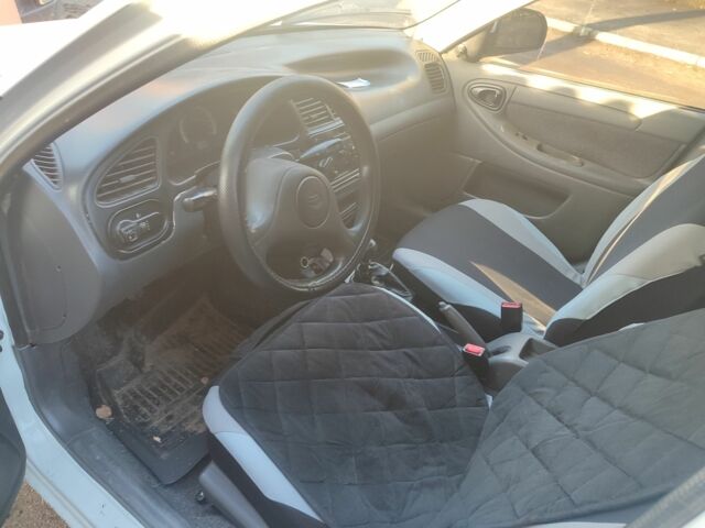 Белый Дэу Сенс, объемом двигателя 1.3 л и пробегом 59 тыс. км за 2500 $, фото 2 на Automoto.ua