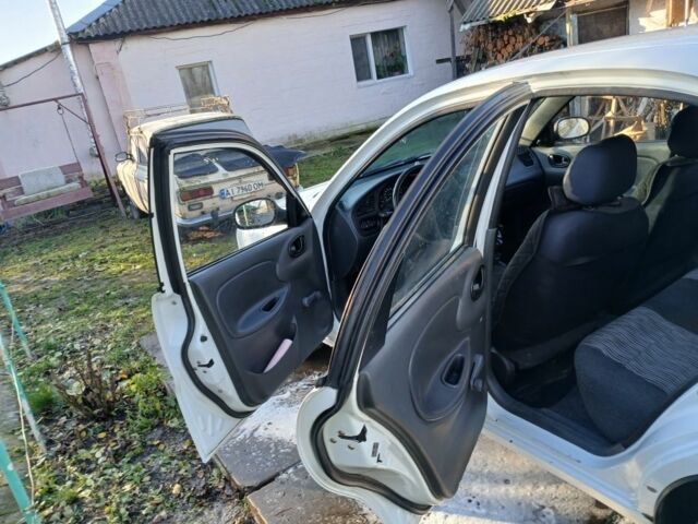 Білий Деу Сенс, об'ємом двигуна 1.3 л та пробігом 300 тис. км за 2600 $, фото 5 на Automoto.ua