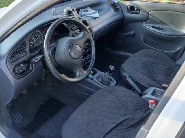 Білий Деу Сенс, об'ємом двигуна 1.3 л та пробігом 300 тис. км за 2600 $, фото 3 на Automoto.ua