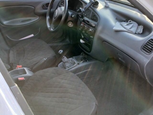 Білий Деу Сенс, об'ємом двигуна 1.3 л та пробігом 300 тис. км за 2600 $, фото 7 на Automoto.ua