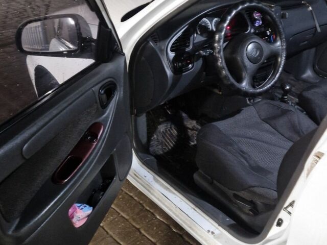 Белый Дэу Сенс, объемом двигателя 1.3 л и пробегом 143 тыс. км за 3000 $, фото 5 на Automoto.ua