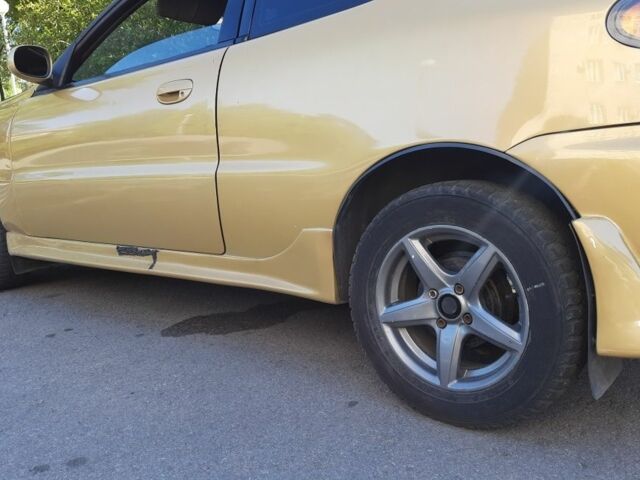 Бежевий Деу Сенс, об'ємом двигуна 1.6 л та пробігом 243 тис. км за 1700 $, фото 3 на Automoto.ua