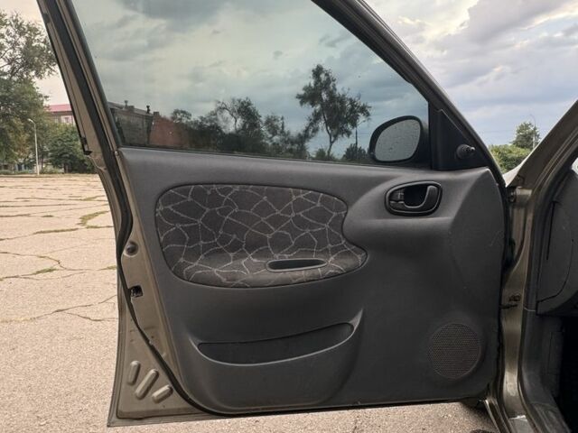 Бежевий Деу Сенс, об'ємом двигуна 1.5 л та пробігом 214 тис. км за 2450 $, фото 6 на Automoto.ua