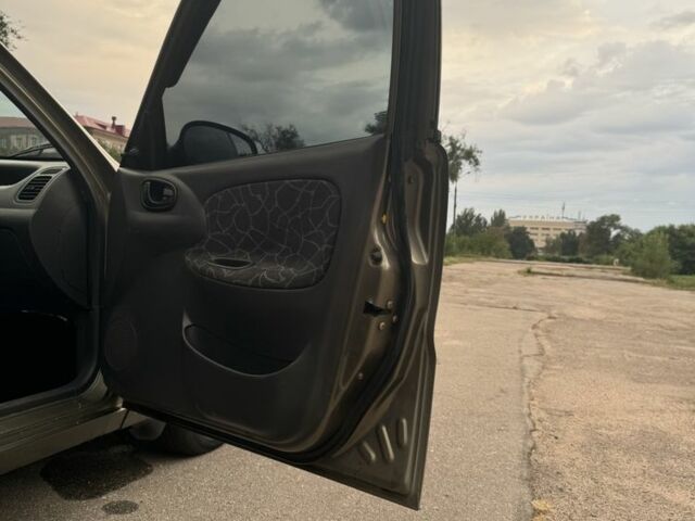 Бежевий Деу Сенс, об'ємом двигуна 1.5 л та пробігом 214 тис. км за 2450 $, фото 3 на Automoto.ua