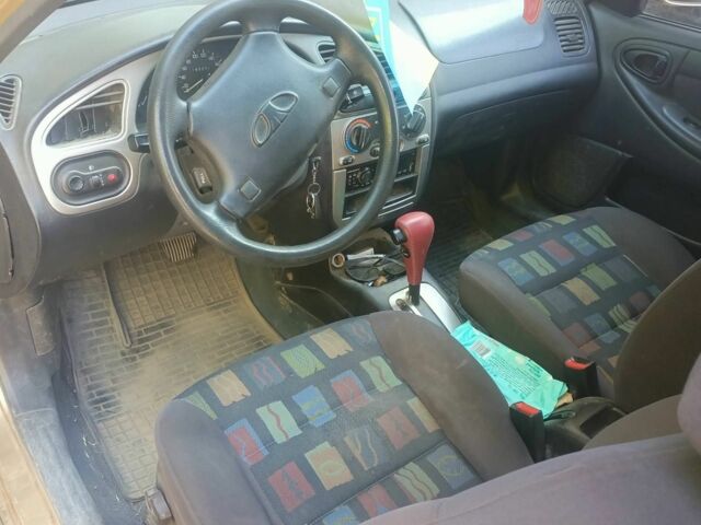 Бежевый Дэу Сенс, объемом двигателя 1.6 л и пробегом 270 тыс. км за 2300 $, фото 2 на Automoto.ua