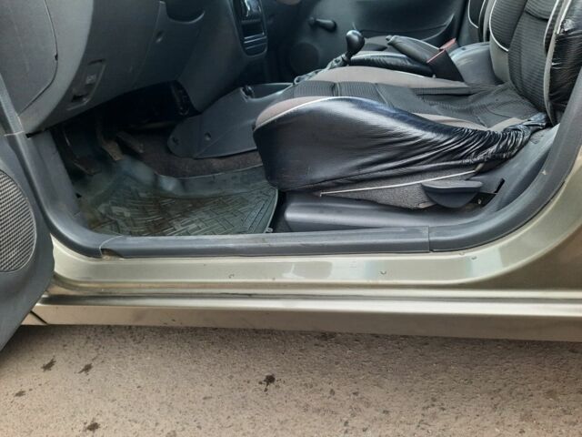 Бежевый Дэу Сенс, объемом двигателя 1.3 л и пробегом 71 тыс. км за 2700 $, фото 3 на Automoto.ua