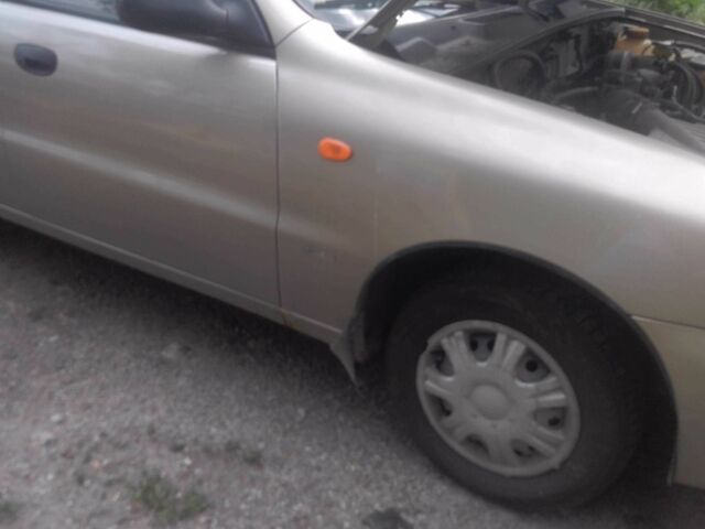 Бежевий Деу Сенс, об'ємом двигуна 1.5 л та пробігом 250 тис. км за 2800 $, фото 5 на Automoto.ua