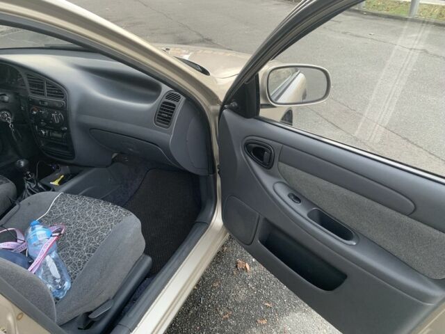 Бежевий Деу Сенс, об'ємом двигуна 1.5 л та пробігом 135 тис. км за 3200 $, фото 8 на Automoto.ua