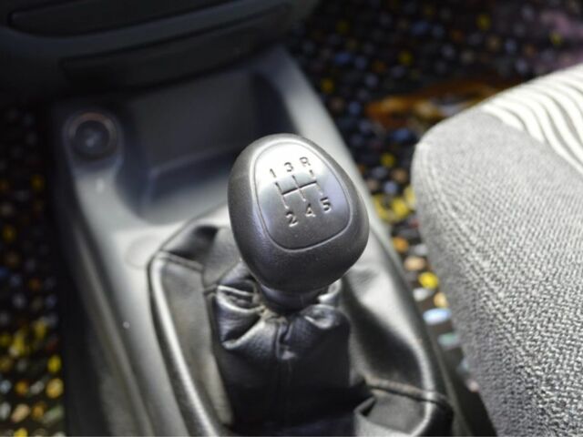 Бежевый Дэу Сенс, объемом двигателя 1.3 л и пробегом 109 тыс. км за 3450 $, фото 7 на Automoto.ua